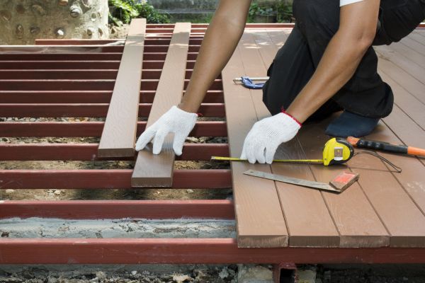 Cost of Custom Deck Installation in Kirkland