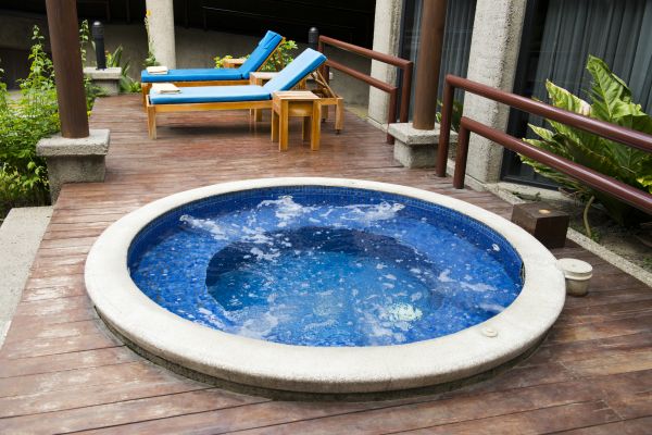 Cost of Hot Tub Deck Construction in Kirkland