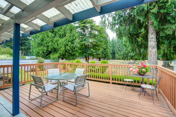 Cost of Deck Carpentry Service in Kirkland